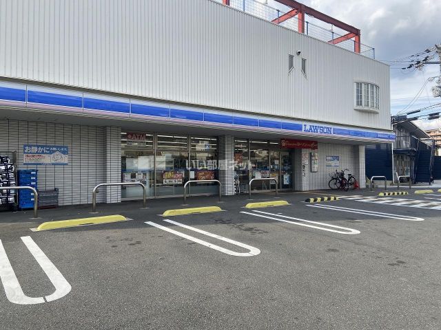 【東大阪市弥生町のマンションのコンビニ】