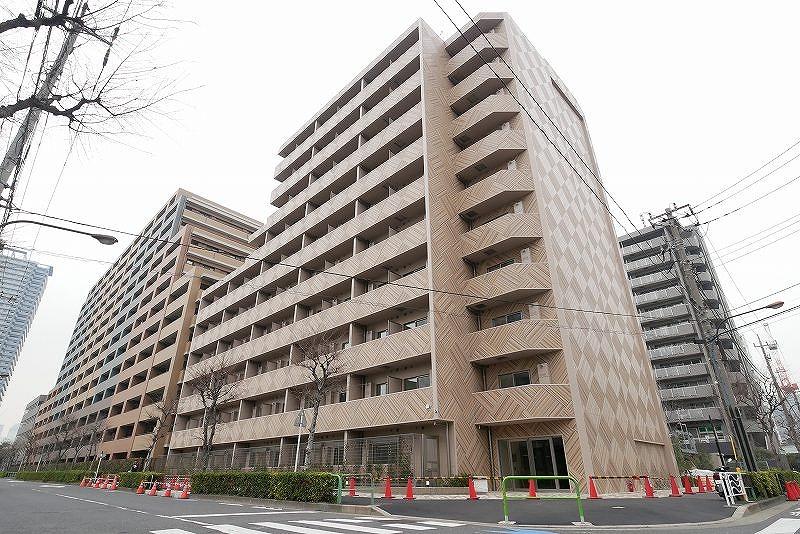 江東区潮見のマンションの建物外観