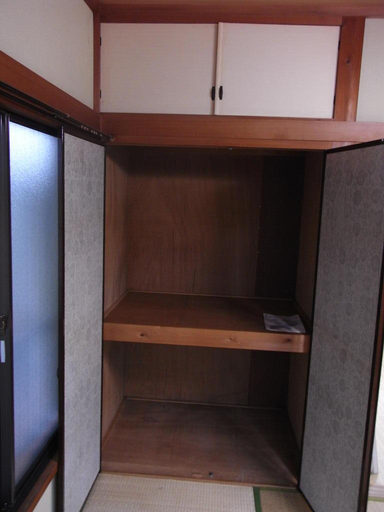 収納　かんのん開きの収納