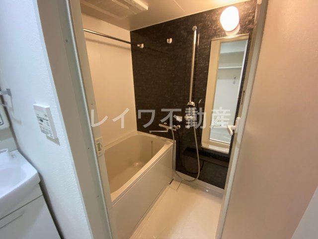 バス・シャワールーム　お風呂で日々の疲れを落としましょう