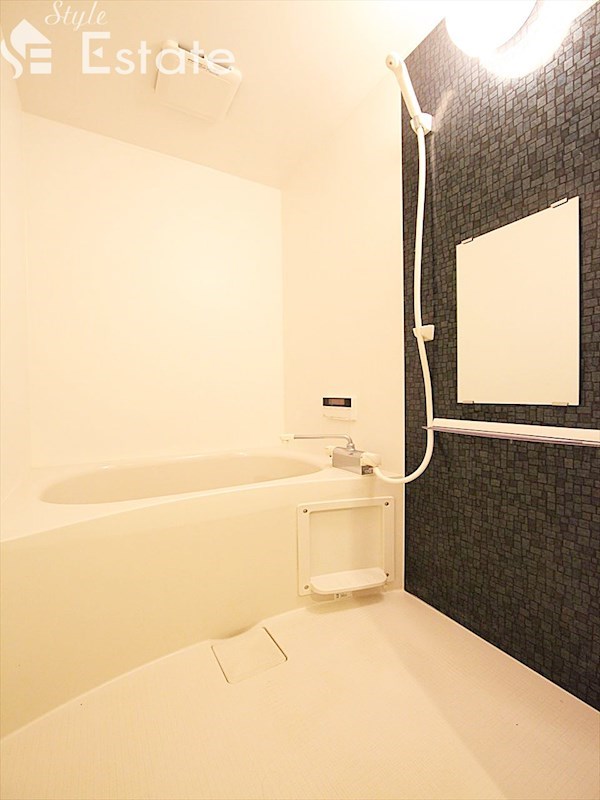 バス・シャワールーム　バスルーム