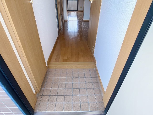 玄関　2025年10月撮影