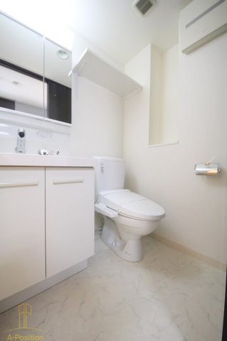 洗面設備　アーデンタワー本町イースト