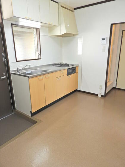 キッチン　ダイニングキッチン