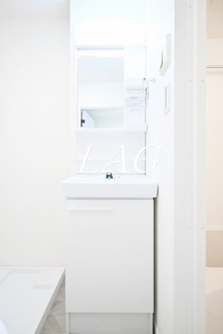 洗面設備　独立洗面台です。