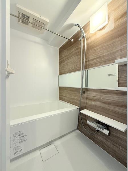 バス・シャワールーム　バス