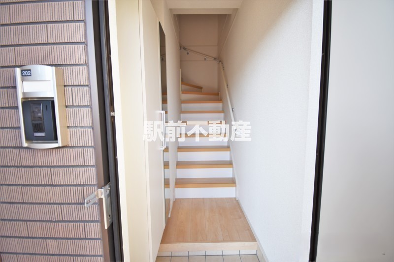 玄関　■類似室内イメージ■