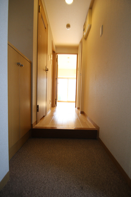 玄関　※別室のお写真です。
