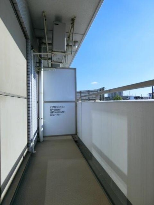 バルコニー　図面と現状に相違がある場合には現状を優先