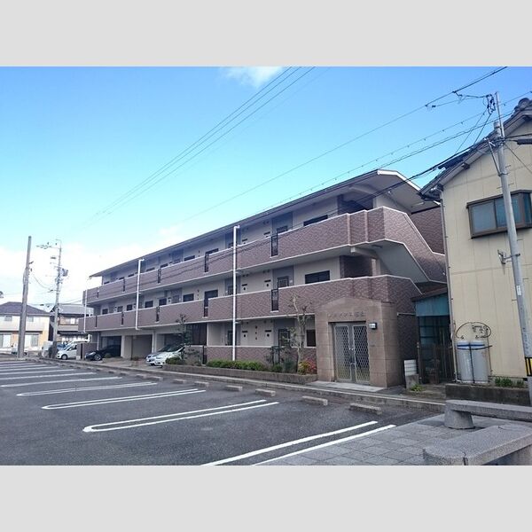 レジデンス若松の建物外観