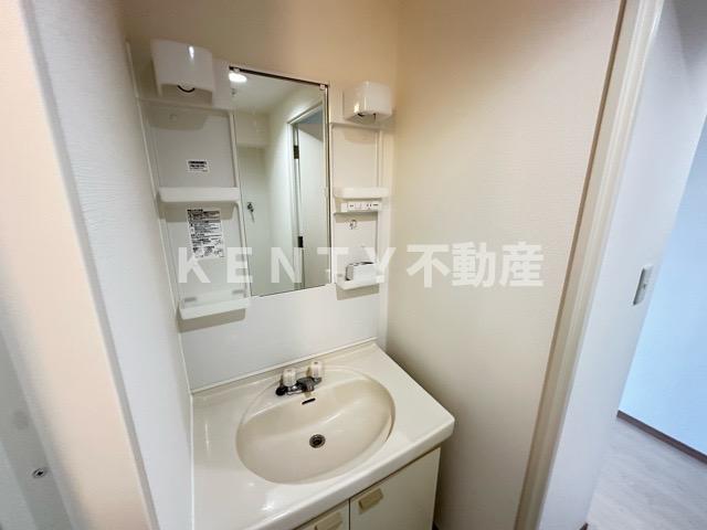 洗面設備　広い洗面スペース