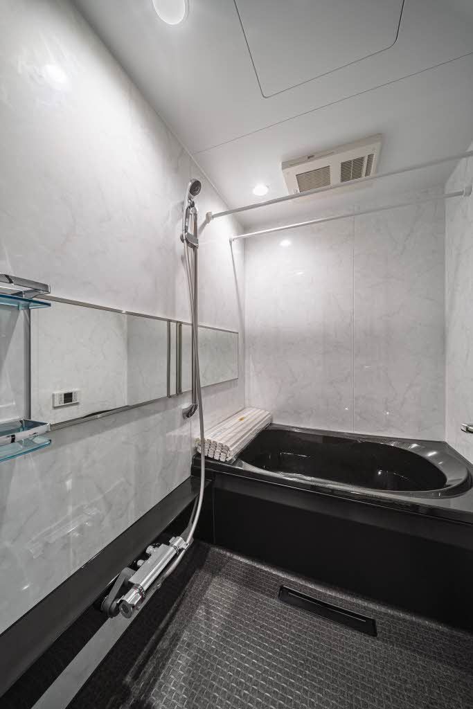 バス・シャワールーム　浴室