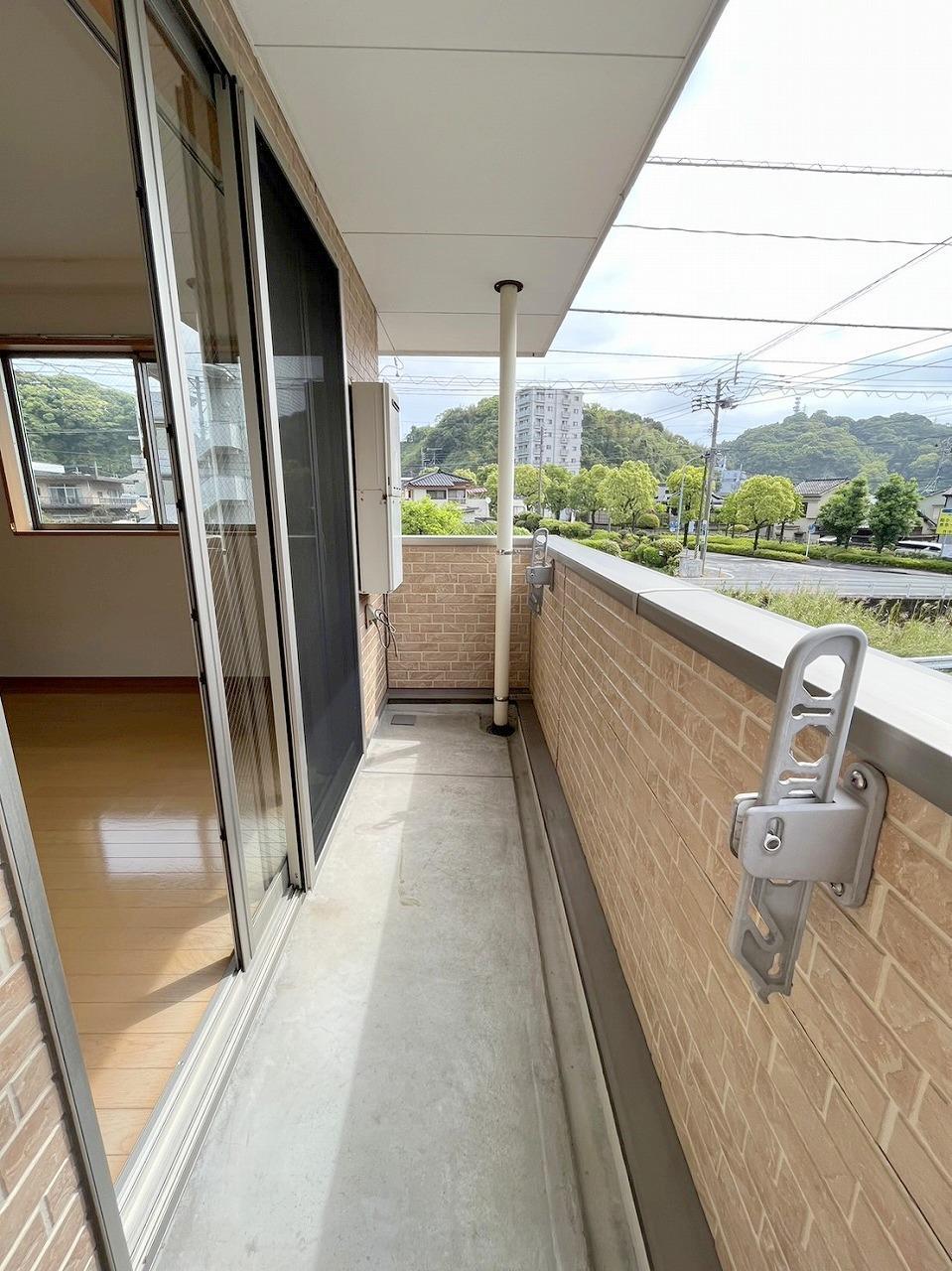 バルコニー　日当たりも良好なバルコニーです。