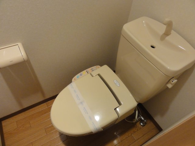 トイレ　ゆったりとした空間のトイレです