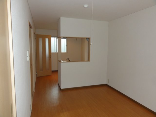 居室・リビング　ゆったり過ごせる居間です