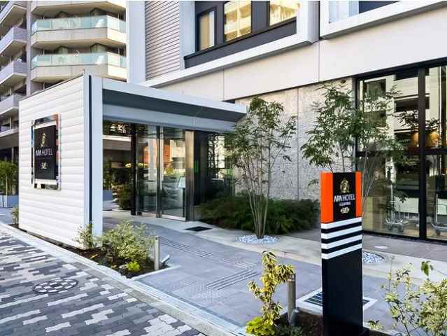 コンビニ　セブンイレブン（コンビニ）まで228m