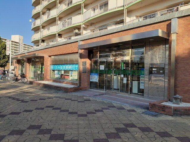 銀行　京都銀行 向島支店（銀行）まで300m