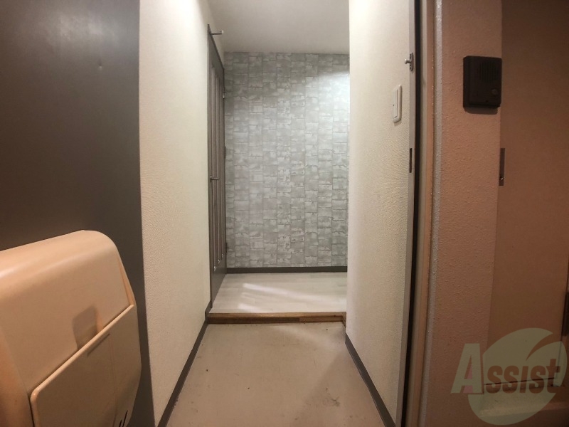 玄関　玄関にはシューズボックスがあります。これはうれしい。