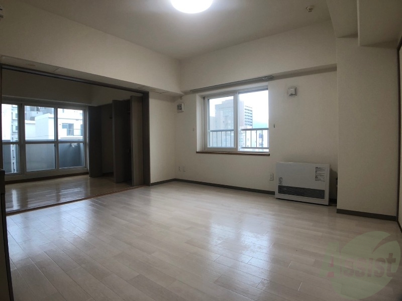 居室・リビング　広くてキレイなＬＤＫが広がっていて、充実した生活が送れそう。