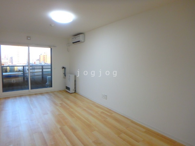 居室・リビング　同号室タイプ写真