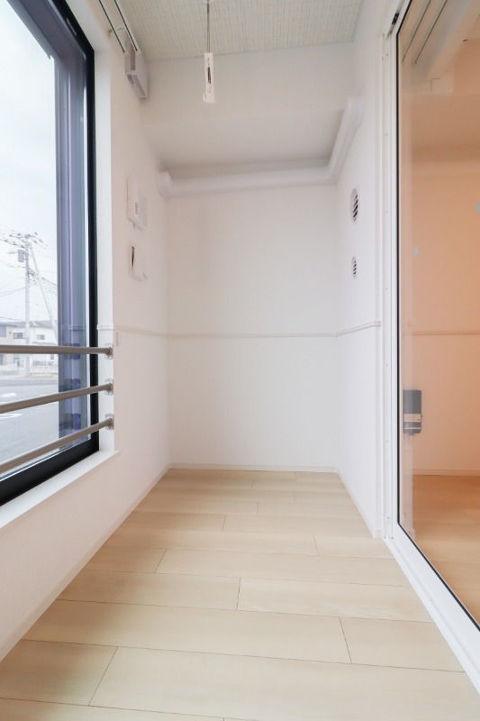 バルコニー　図面と現状に相違がある場合には現状を優先