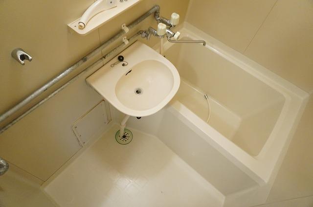 バス・シャワールーム　浴室