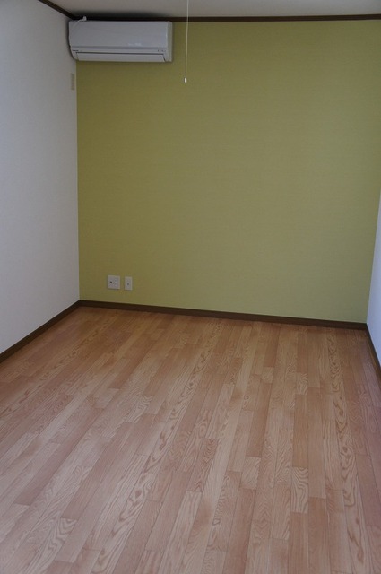 居室・リビング　お洒落なアクセントクロス♪