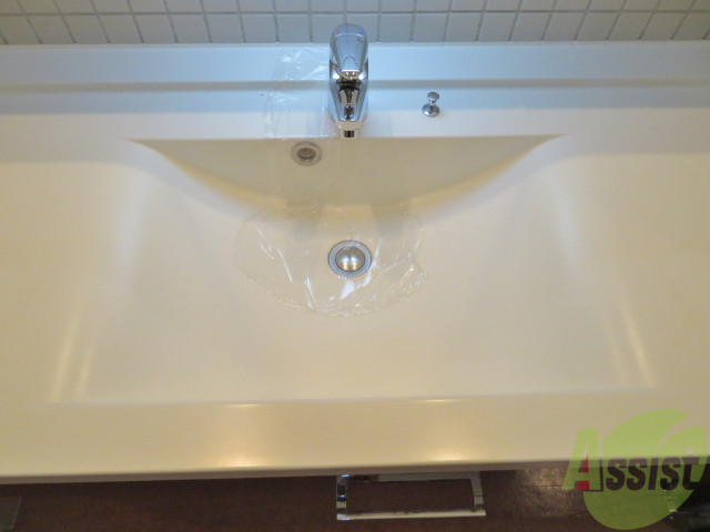 洗面設備　洗面台です。とてもオシャレで気分も上がりますね。