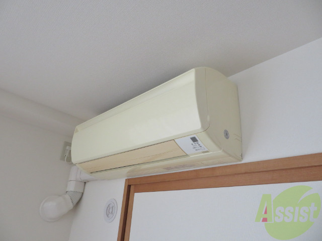 その他設備　あらかじめエアコンがついてます。夏も冬も快適ですよ。