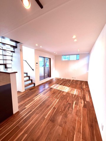 居室・リビング　２階リビング