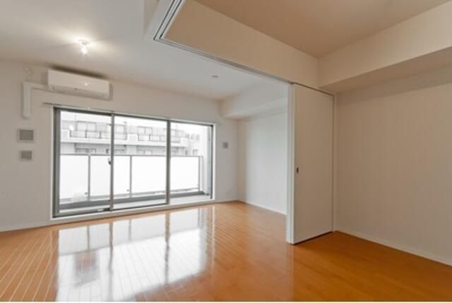 居室・リビング　別タイプ部屋　参考写真です