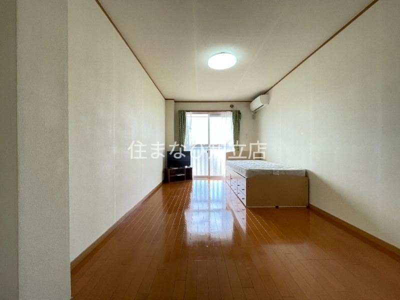 居室・リビング　同型別部屋写真