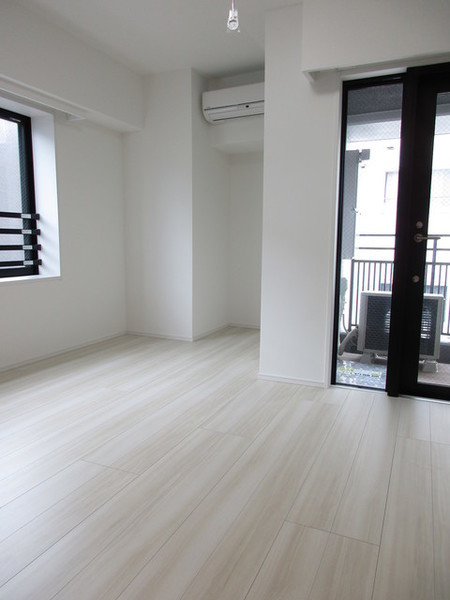 居室・リビング　内観※別部屋参考写真