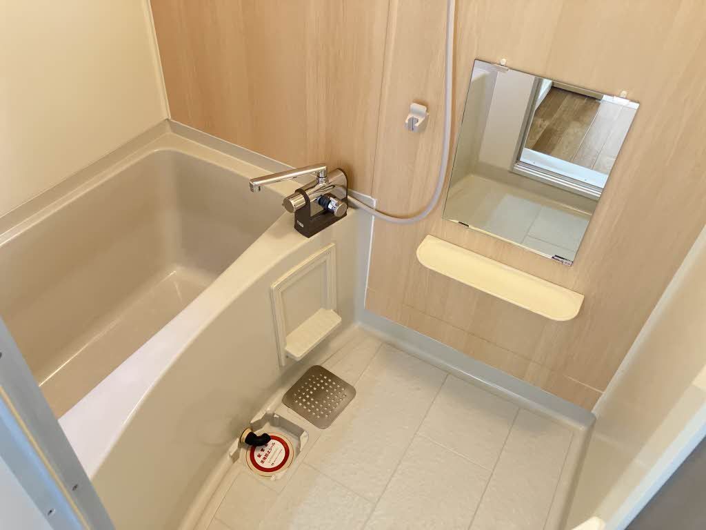 バス・シャワールーム　バスルーム