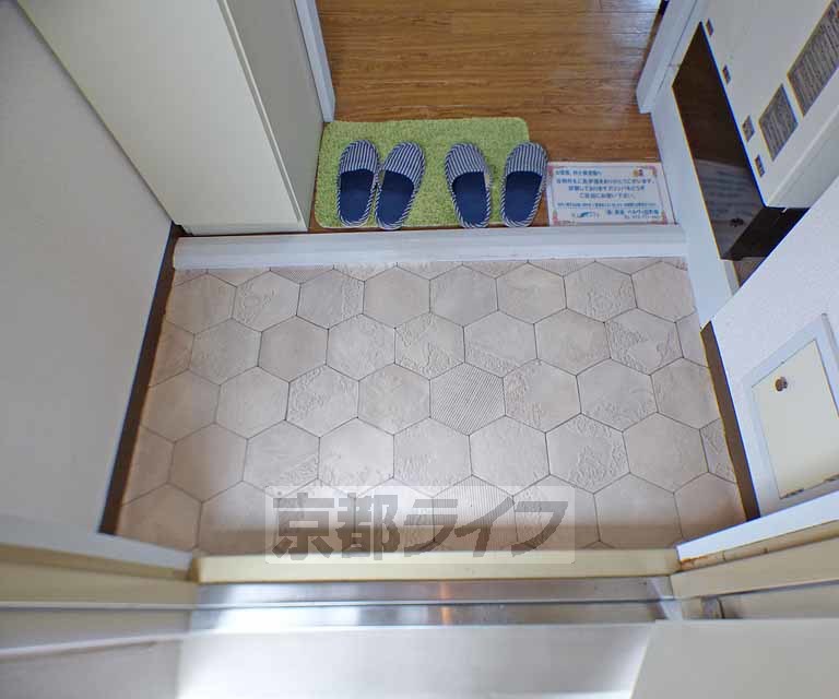 玄関　お洒落な雰囲気の玄関です。