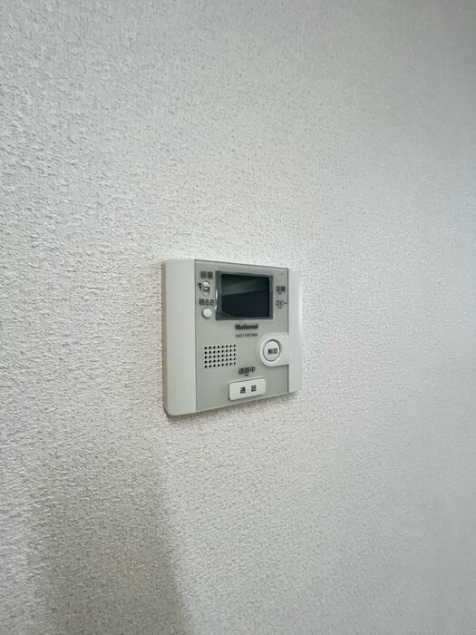 セキュリティ　オートロック付きモニターホンで来訪者確認できます