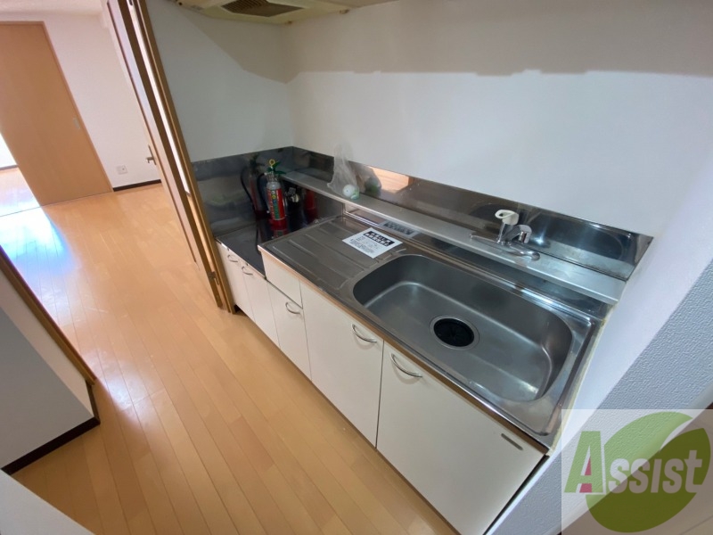 キッチン　キッチンはスペースも広々していて使いやすそうですよ！