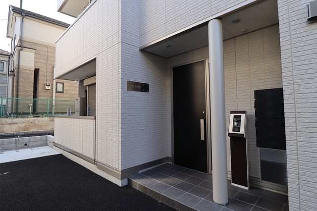 エントランス　物件エントランス