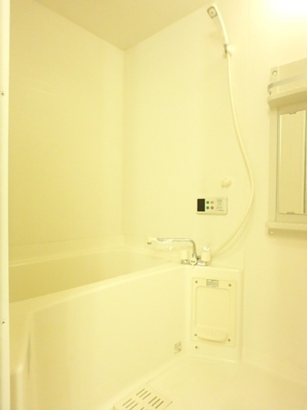 バス・シャワールーム　図面と現状に相違がある場合には現状を優先