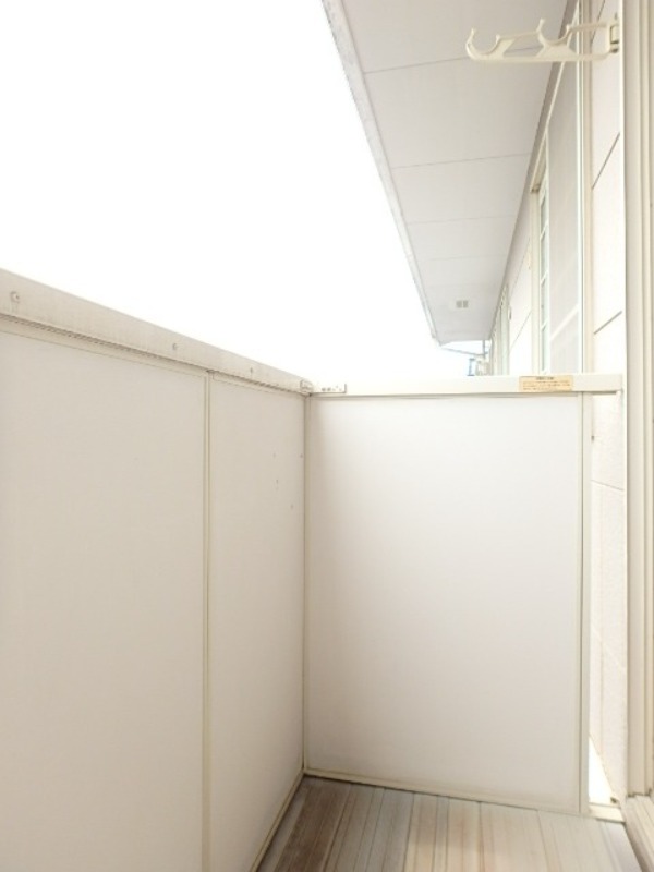 バルコニー　図面と現状に相違がある場合には現状を優先