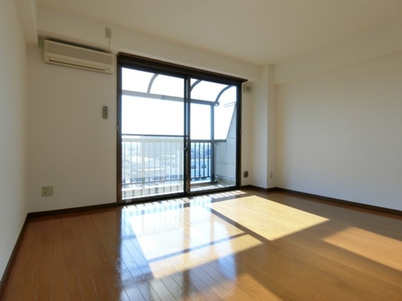 居室・リビング　図面と現状に相違がある場合には現状を優先