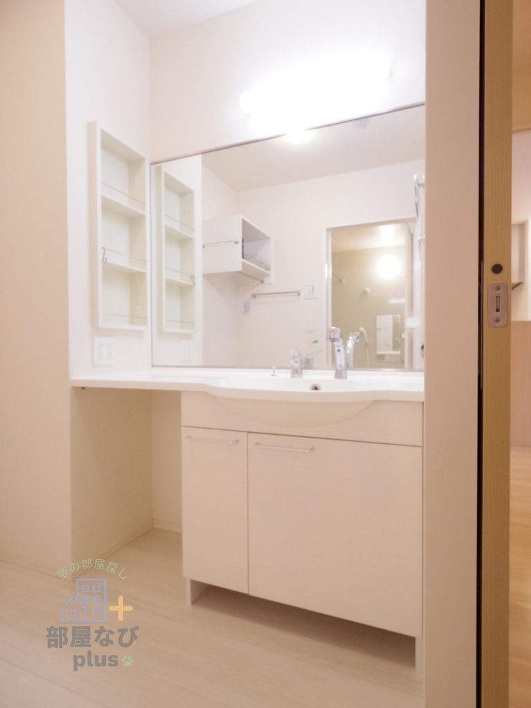 洗面設備　※他号室写真です