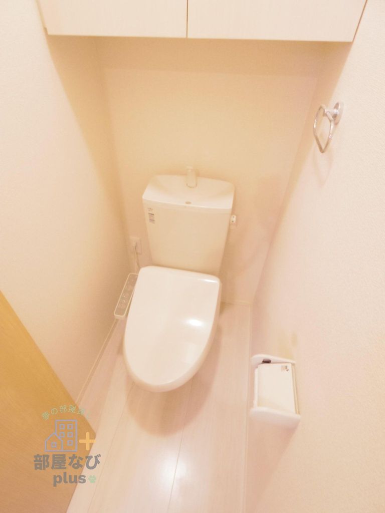 トイレ　※他号室写真です