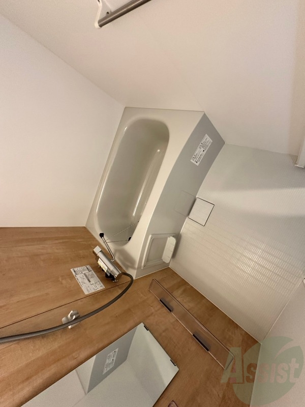 バス・シャワールーム　お風呂になります。一日の疲れを癒してくださいね。