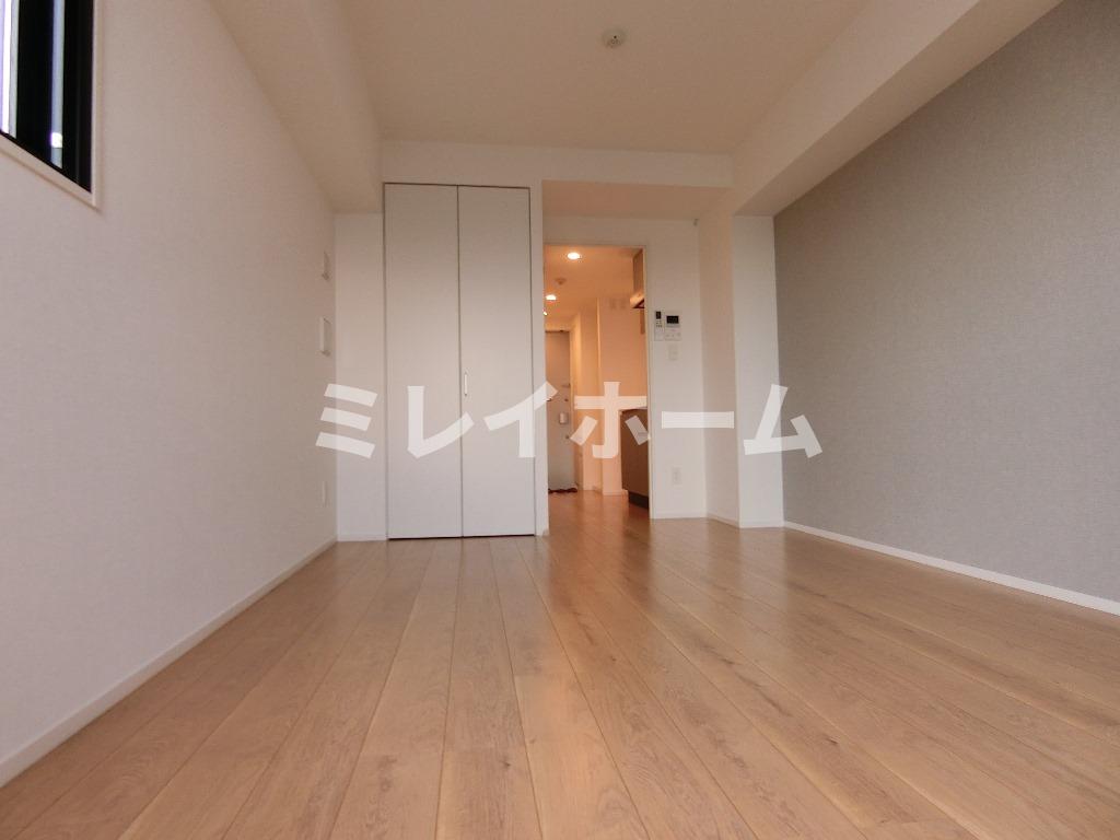 居室・リビング　同建物内別のお部屋の参考写真になります。