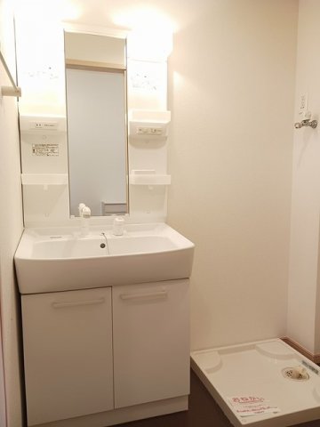 洗面設備　脱衣スペースもあります