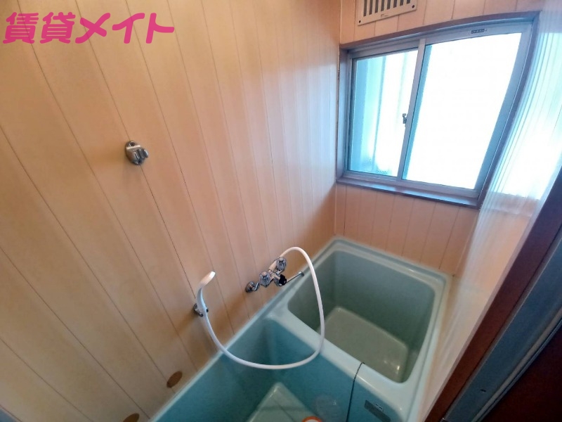 バス・シャワールーム　別部屋参考写真です