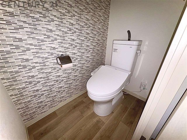 トイレ　温水洗浄便座つき