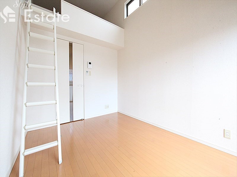 居室・リビング　内装