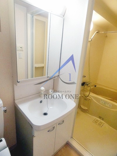 洗面設備　洗面台です。